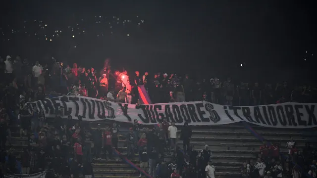 Independiente Medellín jogará sem torcida após caos em jogo com Flamengo independiente-medellin-jogara-sem-torcida-apos-caos-em-jogo-com-flamengo