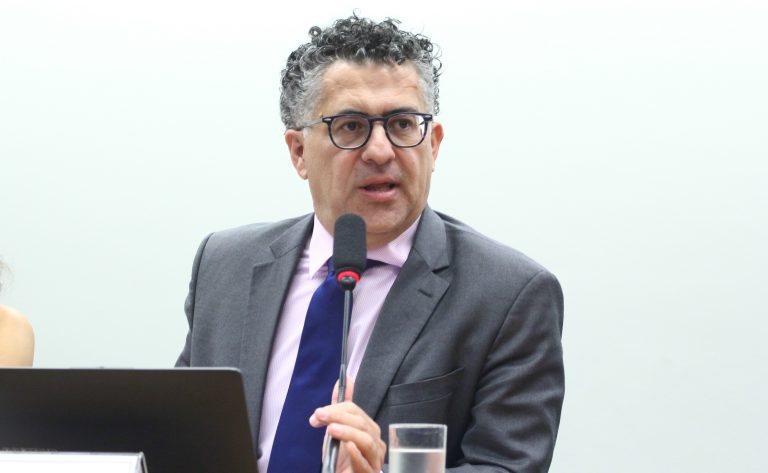 Escala 6×1: falta decidir se haverá compensação para empresas, diz presidente da comissão escala-6×1:-falta-decidir-se-havera-compensacao-para-empresas,-diz-presidente-da-comissao
