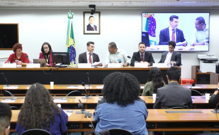 Comissão vai recomendar fim da interferência política em “lista suja” do trabalho escravo comissao-vai-recomendar-fim-da-interferencia-politica-em-“lista-suja”-do-trabalho-escravo