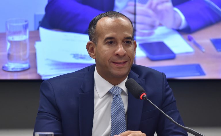 Comissão debate falta de manutenção e segurança em trecho da BR-116 em São Paulo comissao-debate-falta-de-manutencao-e-seguranca-em-trecho-da-br-116-em-sao-paulo