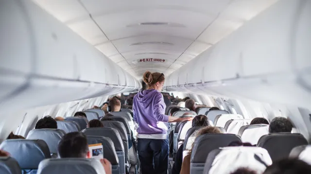 Comissário de bordo revela o lugar mais nojento do avião (e não é o WC) comissario-de-bordo-revela-o-lugar-mais-nojento-do-aviao-(e-nao-e-o-wc)