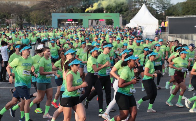 Corrida da Câmara reúne 6 mil pessoas na Esplanada em celebração aos 200 anos da Casa corrida-da-camara-reune-6-mil-pessoas-na-esplanada-em-celebracao-aos-200-anos-da-casa