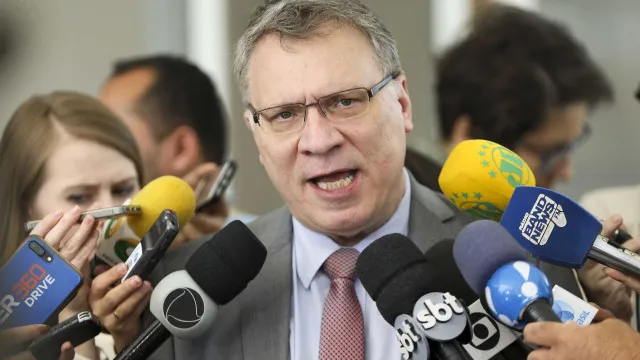 Caso Master: Advogado deixa defesa de ex-presidente do BRB caso-master:-advogado-deixa-defesa-de-ex-presidente-do-brb