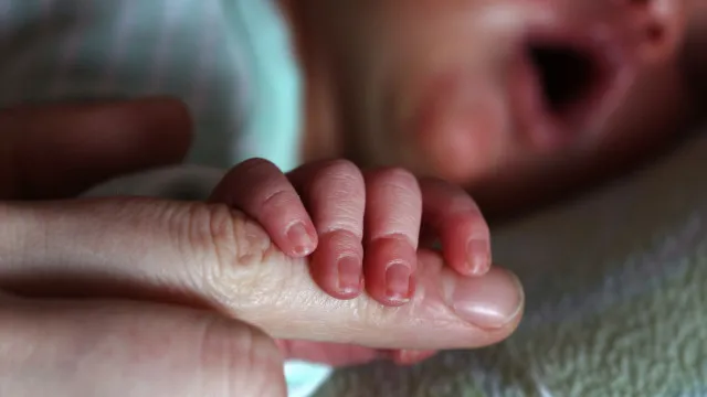 Justiça condena hospital de Goiás por troca de bebês justica-condena-hospital-de-goias-por-troca-de-bebes
