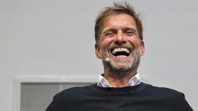 Dono do Paris FC revela drama de técnico e sonha com Klopp no clube dono-do-paris-fc-revela-drama-de-tecnico-e-sonha-com-klopp-no-clube