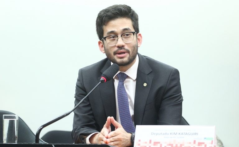 Comissão aprova proposta que incentiva doação de equipamentos de informática usados comissao-aprova-proposta-que-incentiva-doacao-de-equipamentos-de-informatica-usados