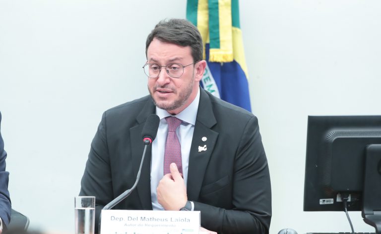 Comissão aprova regras para garantir bem-estar de animais em produções audiovisuais comissao-aprova-regras-para-garantir-bem-estar-de-animais-em-producoes-audiovisuais