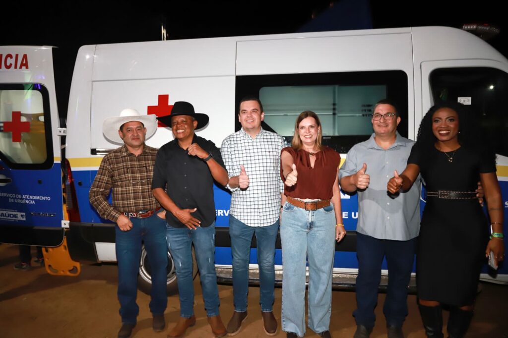 Claudia Lelis fortalece saúde de Brejinho de Nazaré com entrega de ambulância de R$ 250 mil claudia-lelis-fortalece-saude-de-brejinho-de-nazare-com-entrega-de-ambulancia-de-r$-250-mil