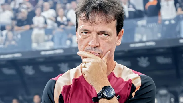 Diniz recupera André após quase saída, expulsões e queda de rendimento diniz-recupera-andre-apos-quase-saida,-expulsoes-e-queda-de-rendimento