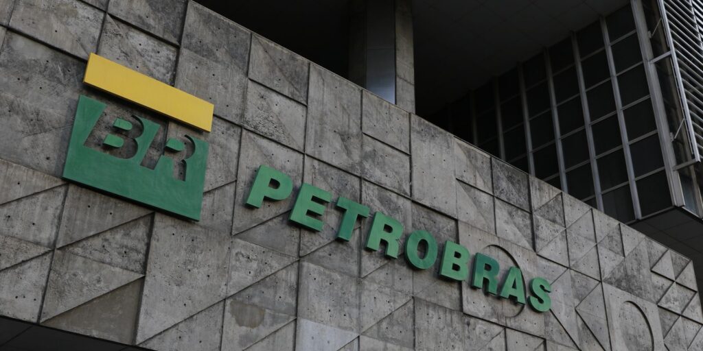 Petrobras implementa desconto no diesel a partir de segunda-feira petrobras-implementa-desconto-no-diesel-a-partir-de-segunda-feira