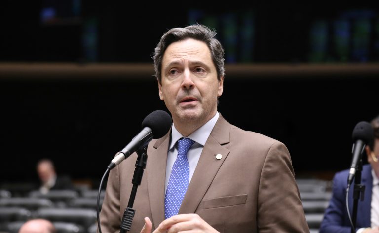Comissão aprova destinação de taxas de armas de fogo para o órgão que realiza a fiscalização comissao-aprova-destinacao-de-taxas-de-armas-de-fogo-para-o-orgao-que-realiza-a-fiscalizacao