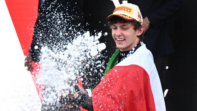 Antonelli vence e vê Russell em 14º em GP recheado de punições em Mônaco antonelli-vence-e-ve-russell-em-14o-em-gp-recheado-de-punicoes-em-monaco
