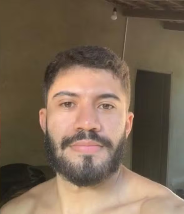 Jovem de 28 anos morre após ser encontrado caído ao lado de motocicleta em Araguatins jovem-de-28-anos-morre-apos-ser-encontrado-caido-ao-lado-de-motocicleta-em-araguatins