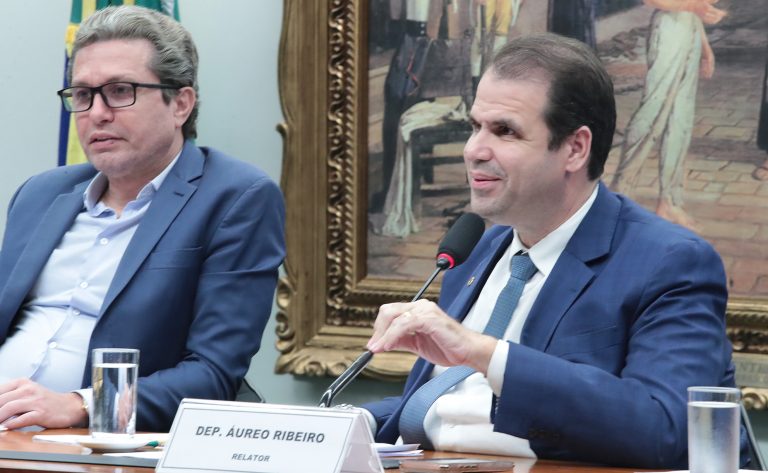 Relator propõe mudanças no Código de Trânsito; texto será votado em julho por comissão da Câmara relator-propoe-mudancas-no-codigo-de-transito;-texto-sera-votado-em-julho-por-comissao-da-camara