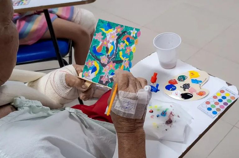 Entra em vigor lei que regulamenta a profissão de arteterapeuta entra-em-vigor-lei-que-regulamenta-a-profissao-de-arteterapeuta