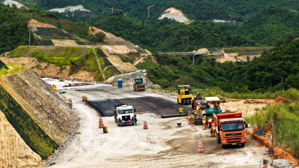 Nova Serra das Araras terá 4km da pista de subida liberados nesta semana; saiba mais nova-serra-das-araras-tera-4km-da-pista-de-subida-liberados-nesta-semana;-saiba-mais