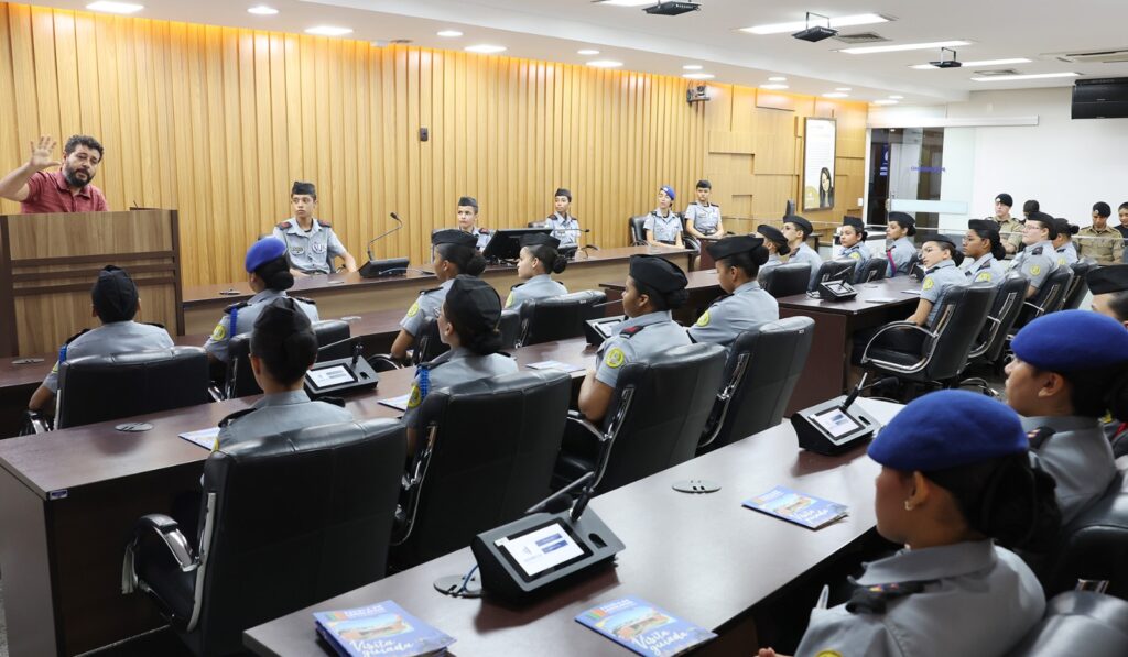Aleto recebe alunos do curso de Assessoria de Comunicação em visita guiada aleto-recebe-alunos-do-curso-de-assessoria-de-comunicacao-em-visita-guiada