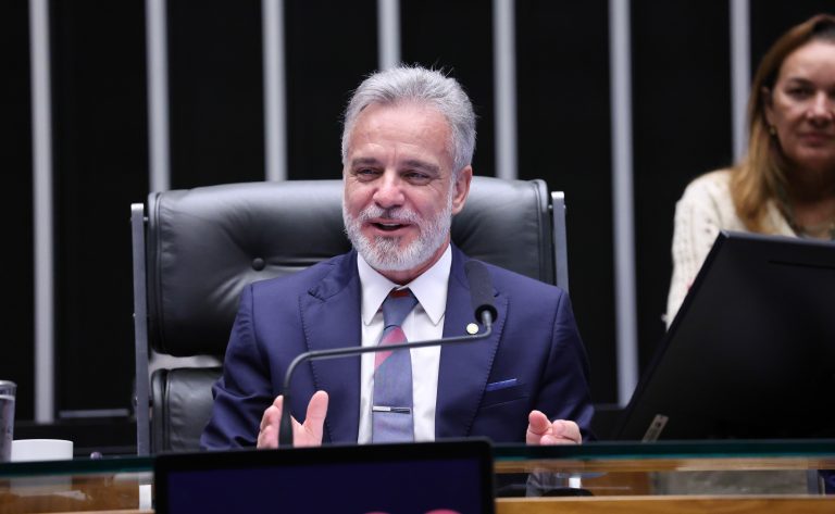 Comissão aprova regras para o uso de óculos inteligentes no trânsito comissao-aprova-regras-para-o-uso-de-oculos-inteligentes-no-transito