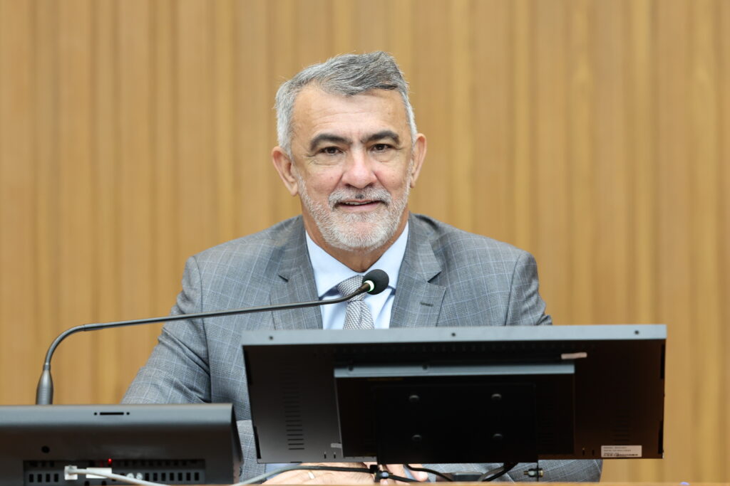 Projeto de Amélio Cayres que amplia busca por crianças desaparecidas é aprovado na Assembleia projeto-de-amelio-cayres-que-amplia-busca-por-criancas-desaparecidas-e-aprovado-na-assembleia