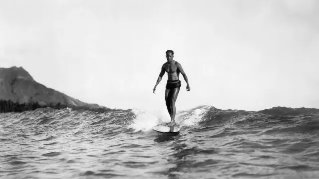 A incrível e surpreendente história do surfe a-incrivel-e-surpreendente-historia-do-surfe