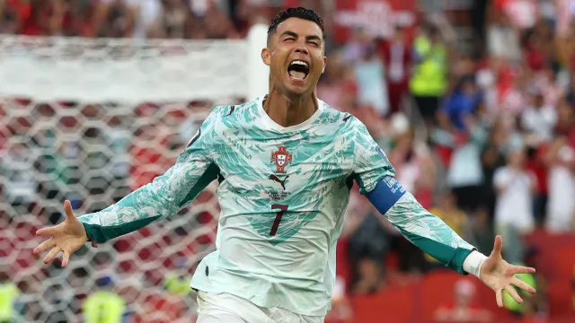 Portugal renasce no fim, vira sobre a Croácia e pega a Espanha portugal-renasce-no-fim,-vira-sobre-a-croacia-e-pega-a-espanha