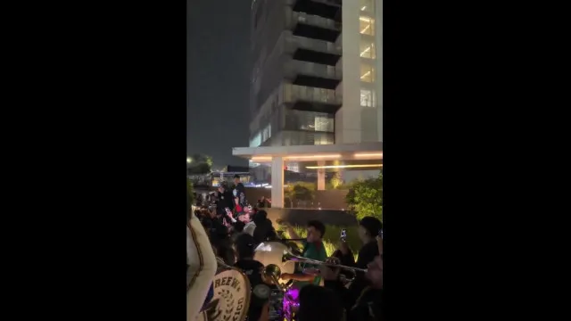 Mexicanos fazem “festa” de madrugada em hotel onde está a seleção inglesa mexicanos-fazem-“festa”-de-madrugada-em-hotel-onde-esta-a-selecao-inglesa