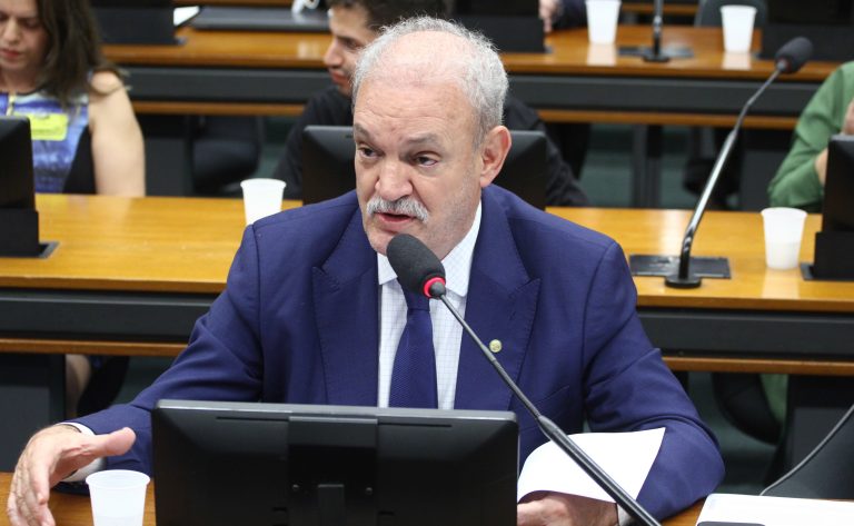 Comissão aprova diretrizes para fortalecer a inclusão escolar no país comissao-aprova-diretrizes-para-fortalecer-a-inclusao-escolar-no-pais