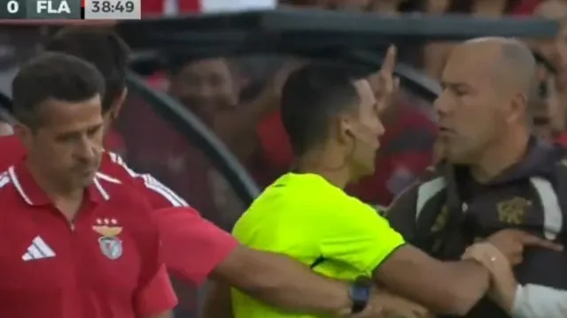 Entrada de Prestianni gera tensão e bate-boca em Benfica x Flamengo entrada-de-prestianni-gera-tensao-e-bate-boca-em-benfica-x-flamengo