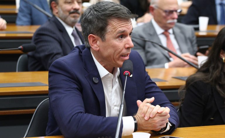 Comissão aprova punição para quem tentar interditar idosos de forma abusiva comissao-aprova-punicao-para-quem-tentar-interditar-idosos-de-forma-abusiva