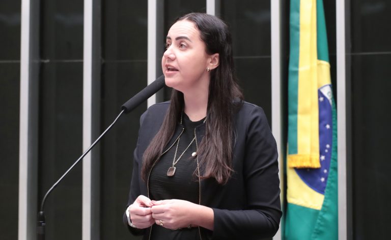 Comissão aprova proposta que obriga escolas a comunicar suspeita de trabalho infantil comissao-aprova-proposta-que-obriga-escolas-a-comunicar-suspeita-de-trabalho-infantil
