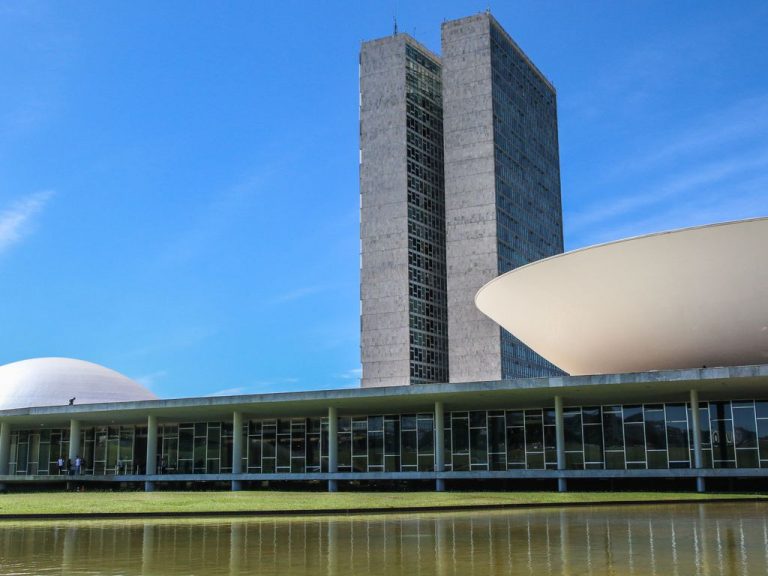 Medida Provisória destina R$ 13,3 bi para setor agropecuário e programa Desenrola Adimplentes medida-provisoria-destina-r$-13,3-bi-para-setor-agropecuario-e-programa-desenrola-adimplentes
