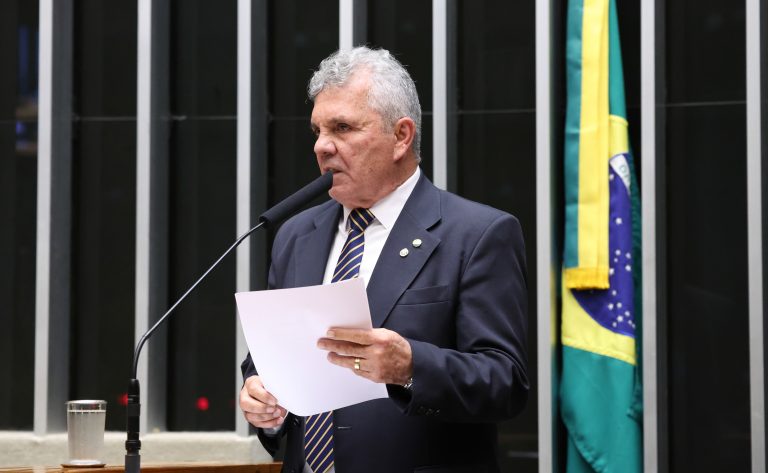Comissão aprova regra que garante maioria de praças em conselhos de disciplina militares comissao-aprova-regra-que-garante-maioria-de-pracas-em-conselhos-de-disciplina-militares