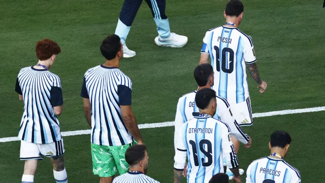 Argentina vira as costas para a Espanha durante entrega da taça argentina-vira-as-costas-para-a-espanha-durante-entrega-da-taca