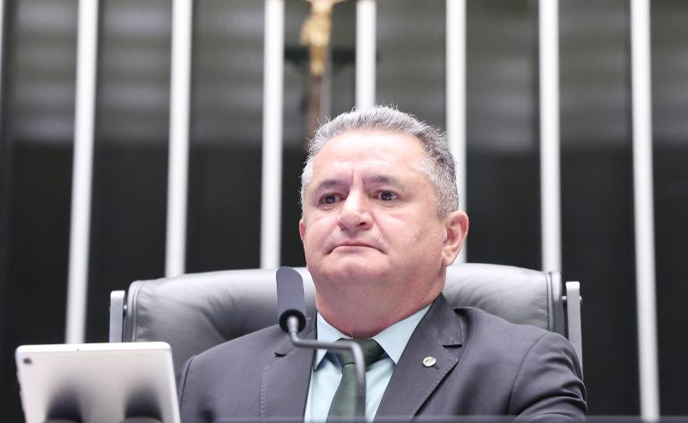 Comissão aprova ampliação do acesso à alimentação e ao transporte escolar nas zonas rurais comissao-aprova-ampliacao-do-acesso-a-alimentacao-e-ao-transporte-escolar-nas-zonas-rurais