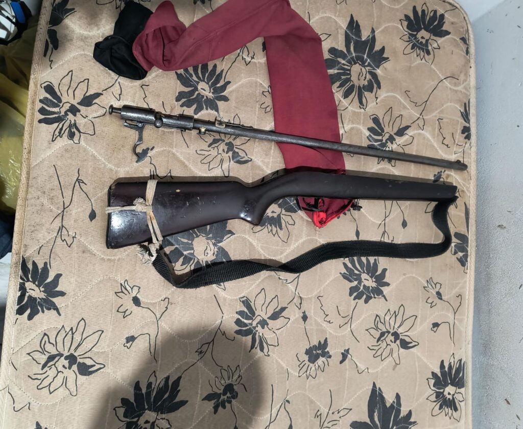 Polícia Civil prende homem por porte ilegal de arma de fogo após ação em Dianópolis policia-civil-prende-homem-por-porte-ilegal-de-arma-de-fogo-apos-acao-em-dianopolis