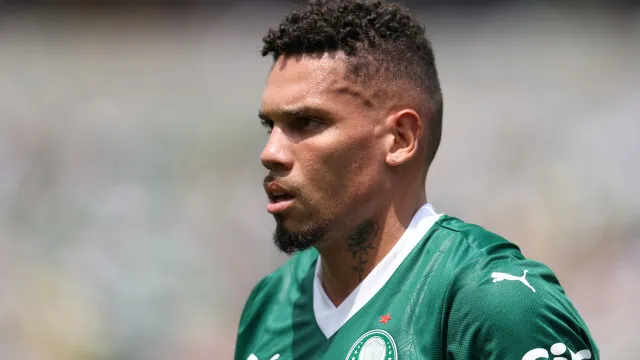 Paulinho se lesiona novamente e amplia desfalques no Palmeiras paulinho-se-lesiona-novamente-e-amplia-desfalques-no-palmeiras