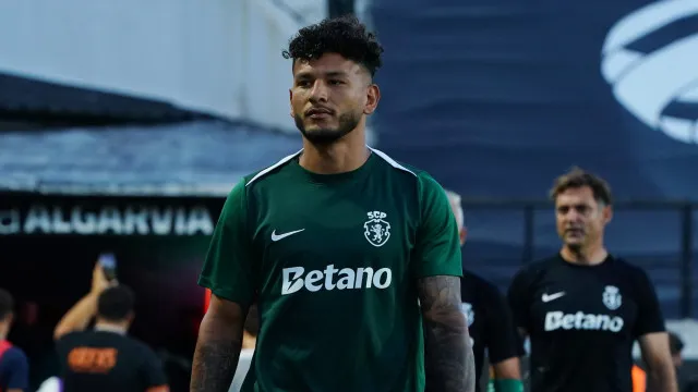 Barcelona mira Luis Suárez como plano B para reforçar o ataque barcelona-mira-luis-suarez-como-plano-b-para-reforcar-o-ataque