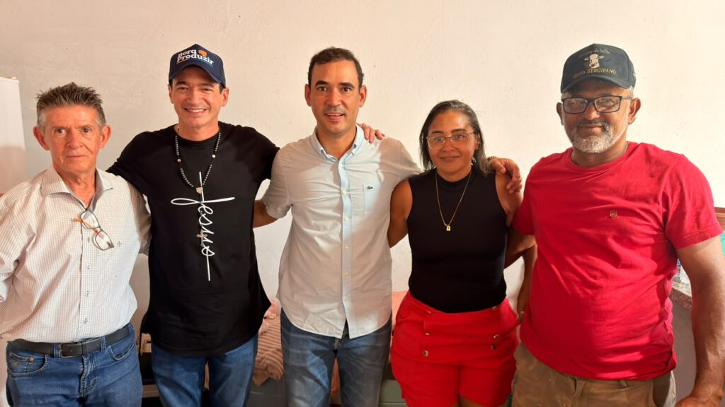 Vereadora Cilene de Miguel passa a apoiar campanha de Vicentinho Jr em Natividade vereadora-cilene-de-miguel-passa-a-apoiar-campanha-de-vicentinho-jr-em-natividade