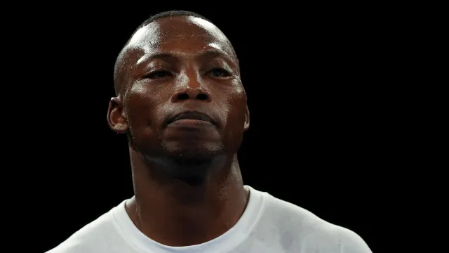 Pugilista bicampeão mundial é assassinado na África do Sul pugilista-bicampeao-mundial-e-assassinado-na-africa-do-sul