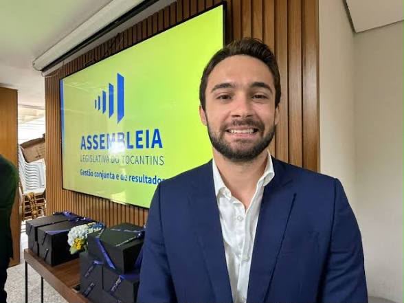 Raul Cayres apresenta proposta para habitação popular