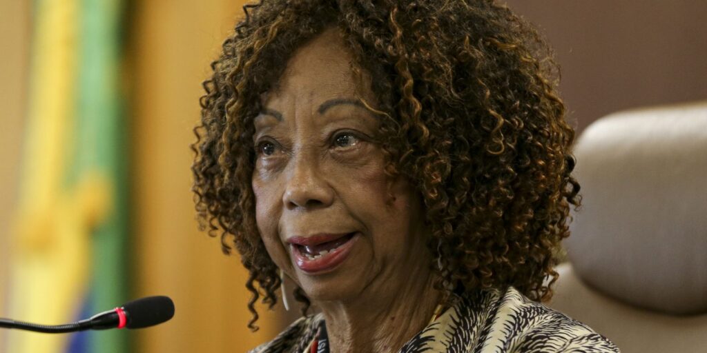 Livro inspirado na trajetória de Helena Theodoro será lançado no Rio livro-inspirado-na-trajetoria-de-helena-theodoro-sera-lancado-no-rio