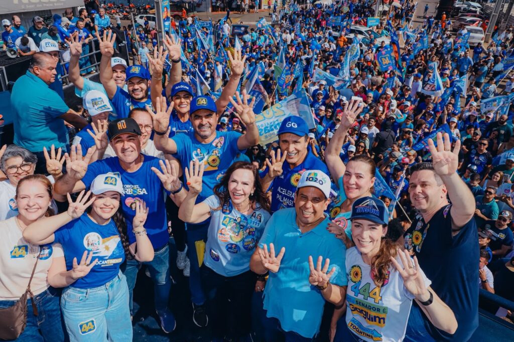 Coronel Barbosa reforça apoio a Dorinha em caminhada que reúne milhares em Taquaralto coronel-barbosa-reforca-apoio-a-dorinha-em-caminhada-que-reune-milhares-em-taquaralto