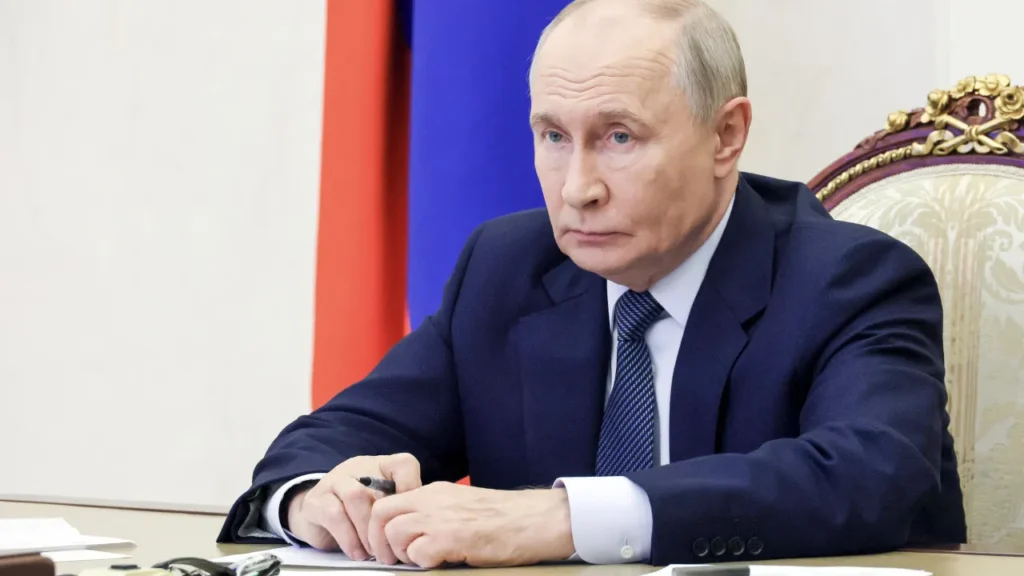 Vladimir Putin anuncia cessar-fogo de três dias com Ucrânia vladimir-putin-anuncia-cessar-fogo-de-tres-dias-com-ucrania