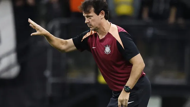Diniz exalta atuação do Corinthians e fala sobre convocados à seleção: ‘Não foi uma surpresa’ diniz-exalta-atuacao-do-corinthians-e-fala-sobre-convocados-a-selecao:-‘nao-foi-uma-surpresa’