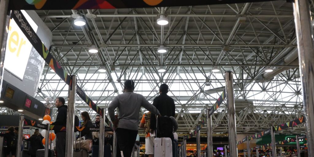 Saiba as novas regras da Anac para passageiros indisciplinados saiba-as-novas-regras-da-anac-para-passageiros-indisciplinados