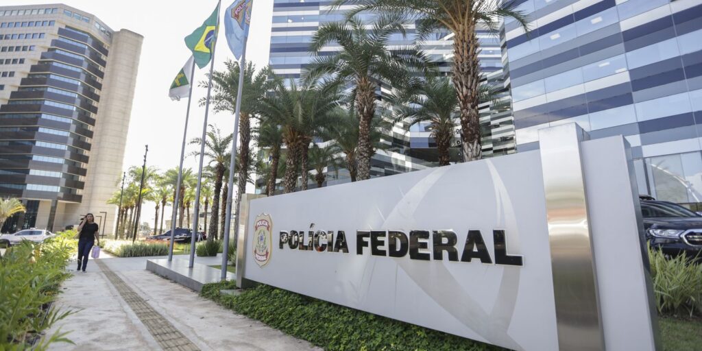 PF envia a Gilmar e Zanin íntegra de material do celular de Vorcaro pf-envia-a-gilmar-e-zanin-integra-de-material-do-celular-de-vorcaro