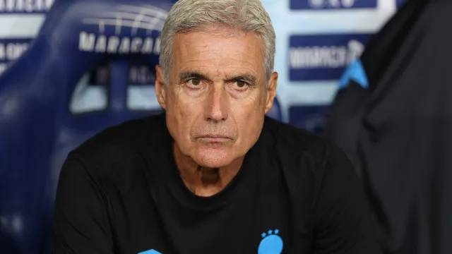 Campeonato Brasileiro tem 16 quedas de técnicos e três ‘vira-casacas’ campeonato-brasileiro-tem-16-quedas-de-tecnicos-e-tres-‘vira-casacas’