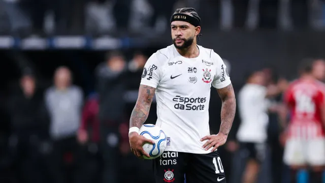 Distrações extracampo de Memphis viram desafio para Diniz no Corinthians distracoes-extracampo-de-memphis-viram-desafio-para-diniz-no-corinthians
