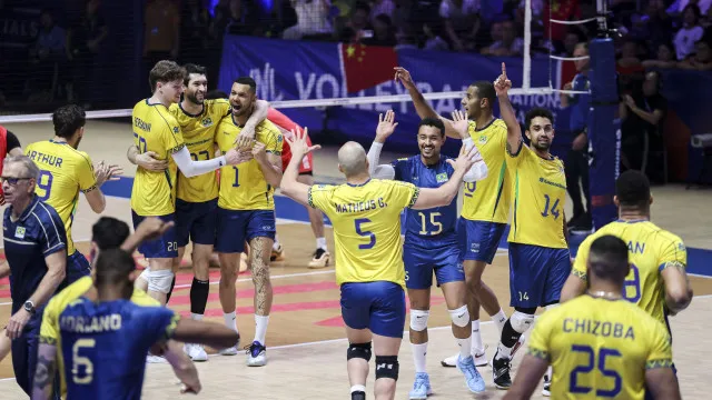 Brasil bate Colômbia e segue 100% no Sul-Americano masculino de vôlei brasil-bate-colombia-e-segue-100%-no-sul-americano-masculino-de-volei