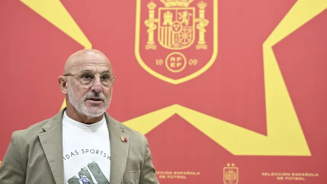 Espanha renova com Luis de la Fuente até 2032 após título mundial espanha-renova-com-luis-de-la-fuente-ate-2032-apos-titulo-mundial